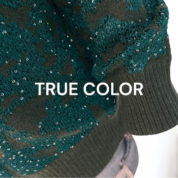 Beautiful shimmer olive holiday sweater S/M M/L combo size - Picture 9 of 9